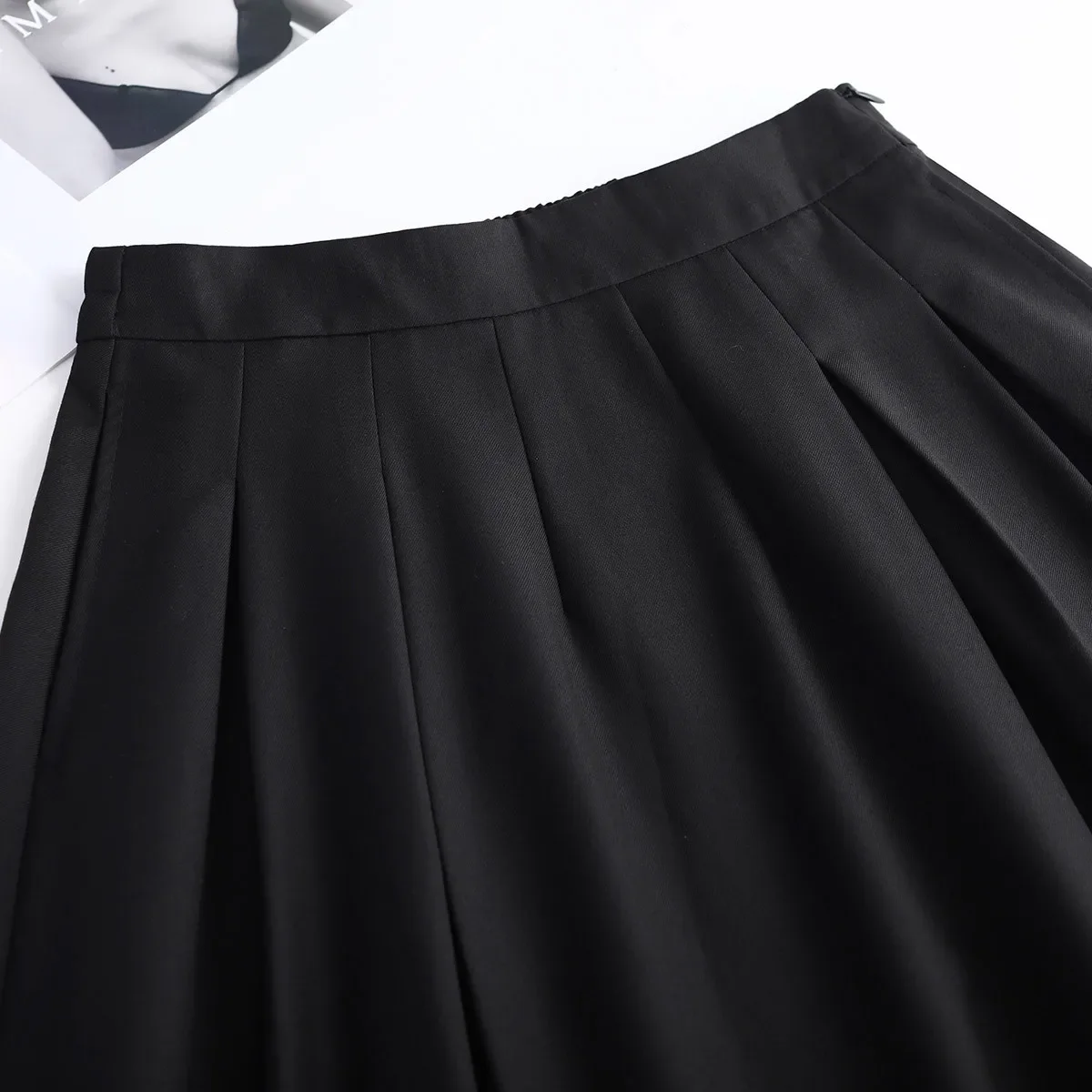 LOUIS YAO Women Elegant Black Midi Skirts 2024 High Waist Commuting Casual A Line Umbrella Long Skirt with Slit and Pockets