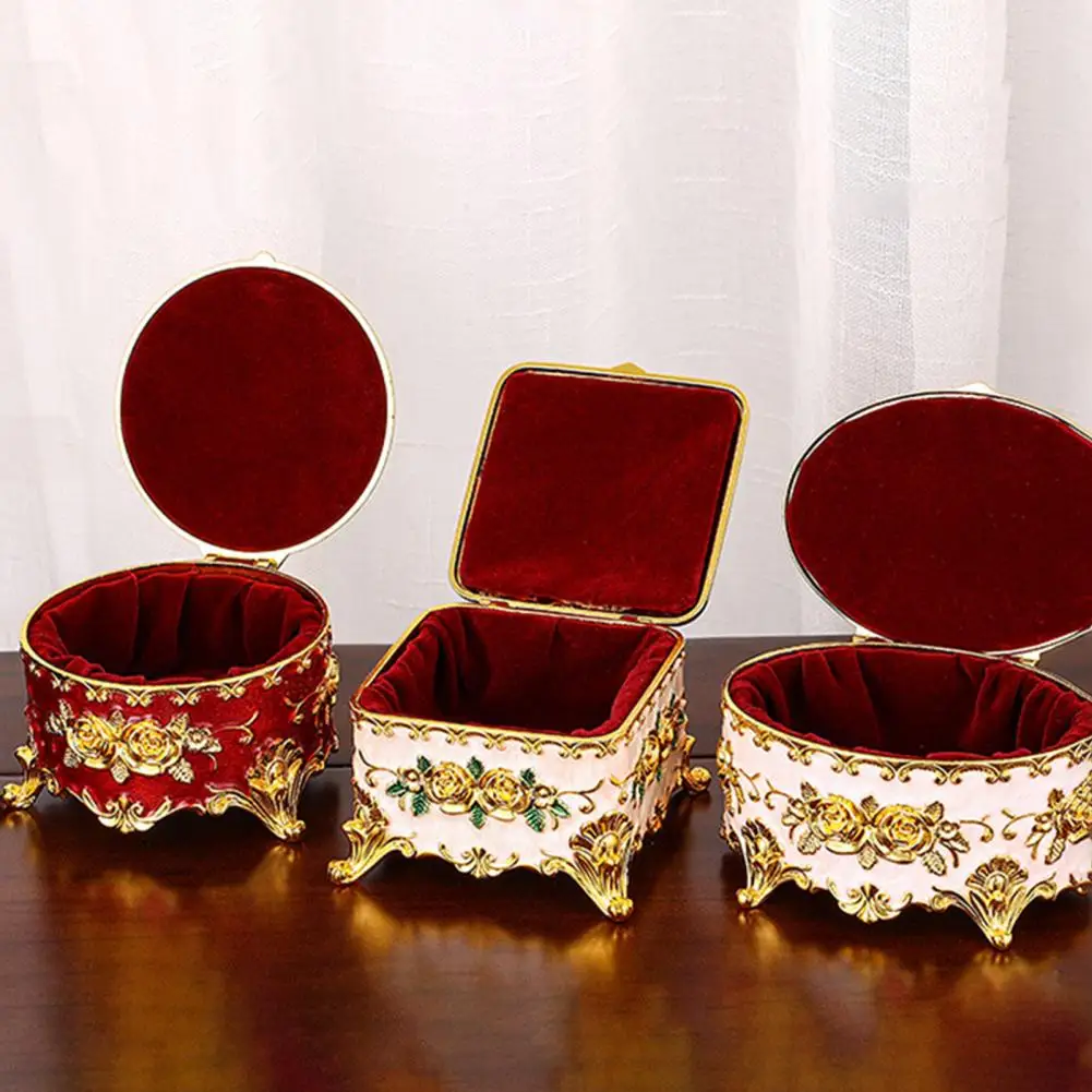 Vintage Exquisite Jewelry Box Dust-proof Anti-drop Enameled Storage Metal European Style Jewelry Holder for Bedroom