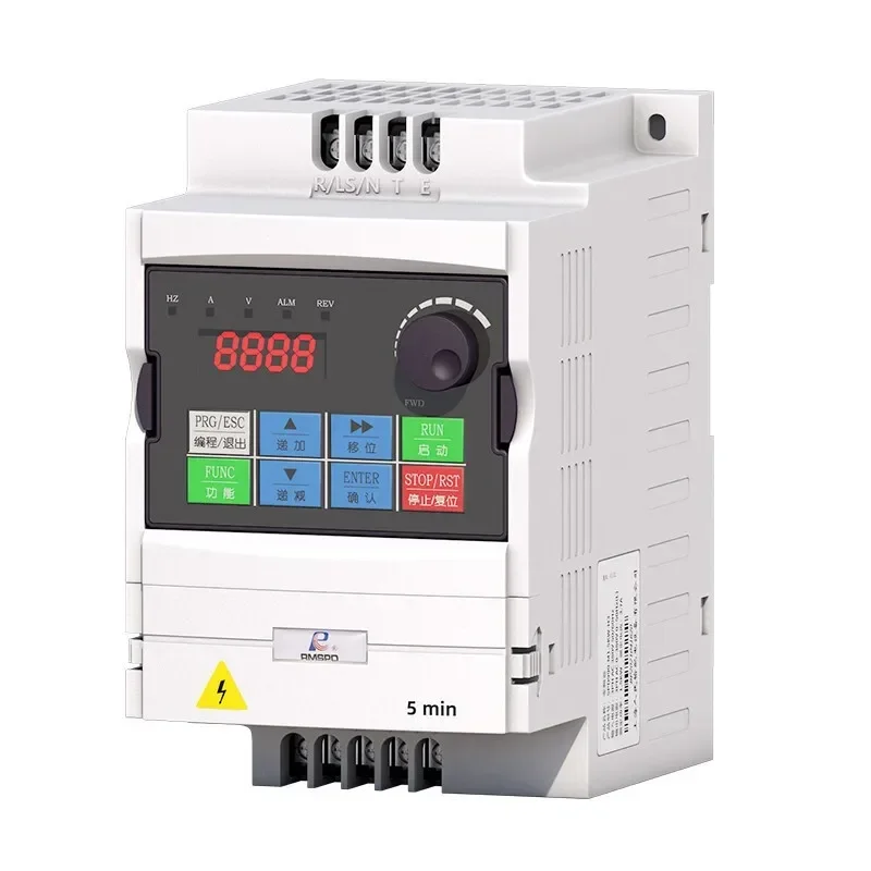 Single-Phase Inverter 1.5kW Input Single-Phase 220V Output Three-Phase 220V Fan Pump Engraving