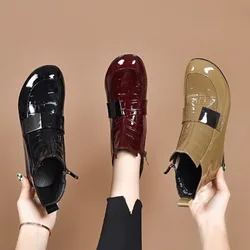 European and American Chelsea Short Boots 2024 Autumn New Flat Bottomed Wear Resistant Lacquer Solid Color Mid Leg Women's Boots