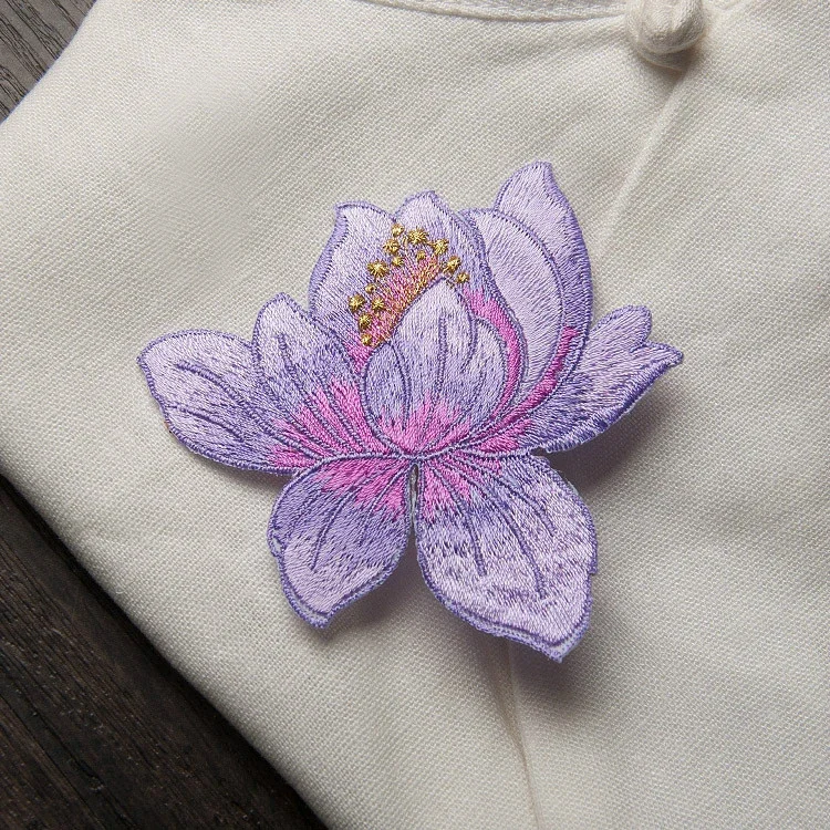 1Pcs Lotus Embroidery Iron on Sew on Patches for Clothing Appliqued DIY Hat Coat Dress Pants Accessories Cloth Sticker