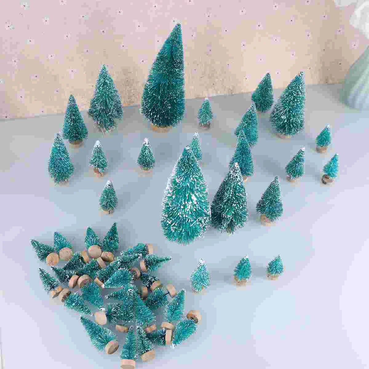 48PC Mini Christmas Tree Ornaments Sisal Trees Bottle Brush Diorama Models Miniature Christmas Trees for Crafts Christmas Party