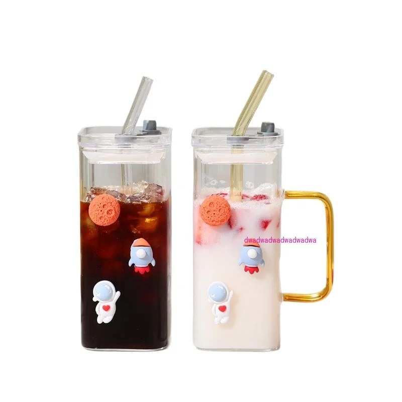 

High borosilicate glass straw cup High temperature resistant astronaut water cup with lid straw cup