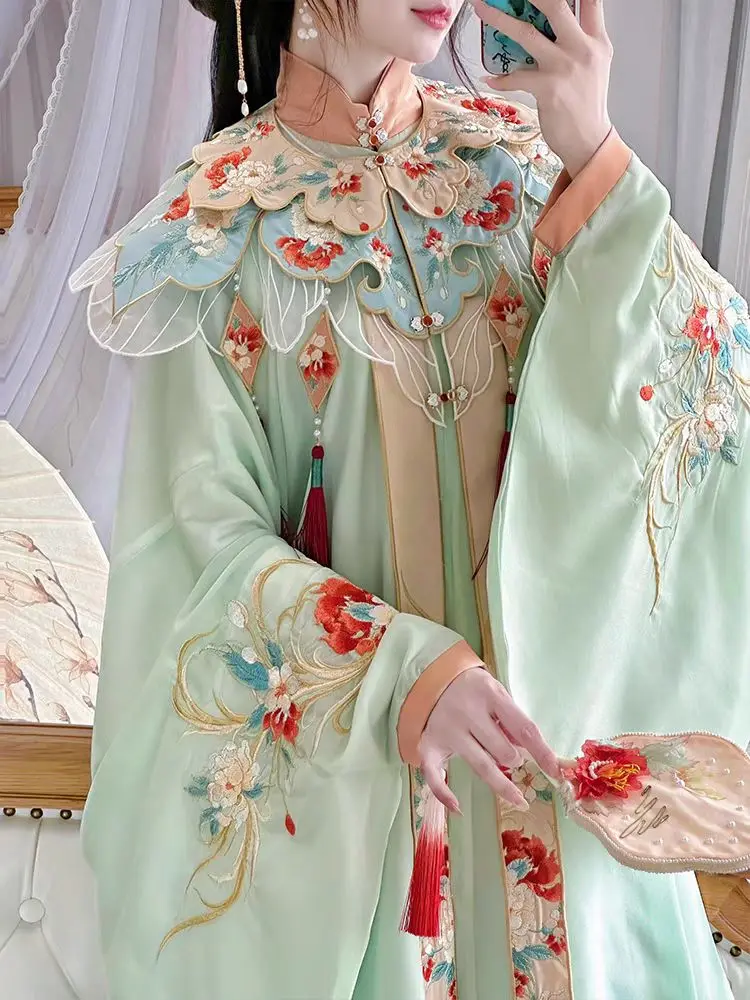 [Fanhua Qu]Ming Dynasty Hanfu women's Spring 2024 New Heavy Industry Cloud Shoulder Pipa Sleeve Horse Face Skirt Set