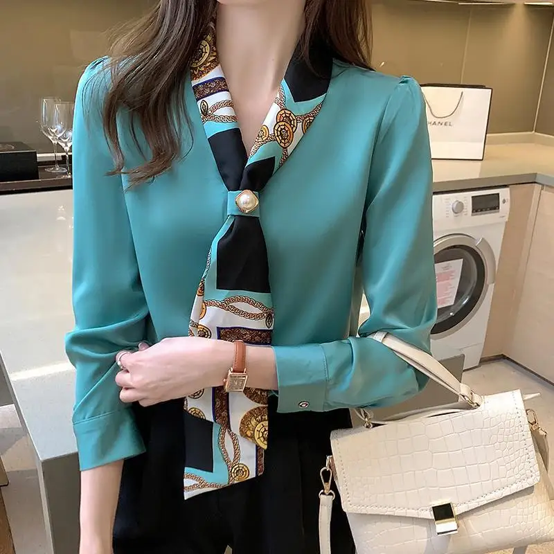 Spring Autumn New Design Elegant V-neck Green Shirt for Women Long Sleeved V-neck Blouses Temperament Tie Professional Top