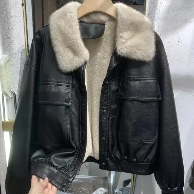 Black Fleece Lined Leather Jacket Women's Winter Hong Kong Style Biker Jacket Fashion Big Fur Collar Warm Short Leather Top