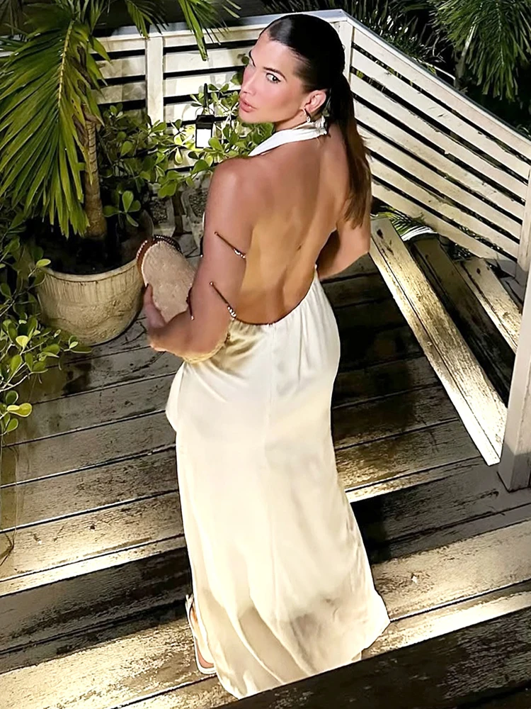 เดรสยาวเปิดหลัง แขนกุด ผ่าข้าง ดีไซน์หรูหรา คอ halter ทรงสวิง สำหรับงานกลางคืน งานพรอม งานปาร์ตี้ ผ้ารุ้ง ย่นเซ็กซี่