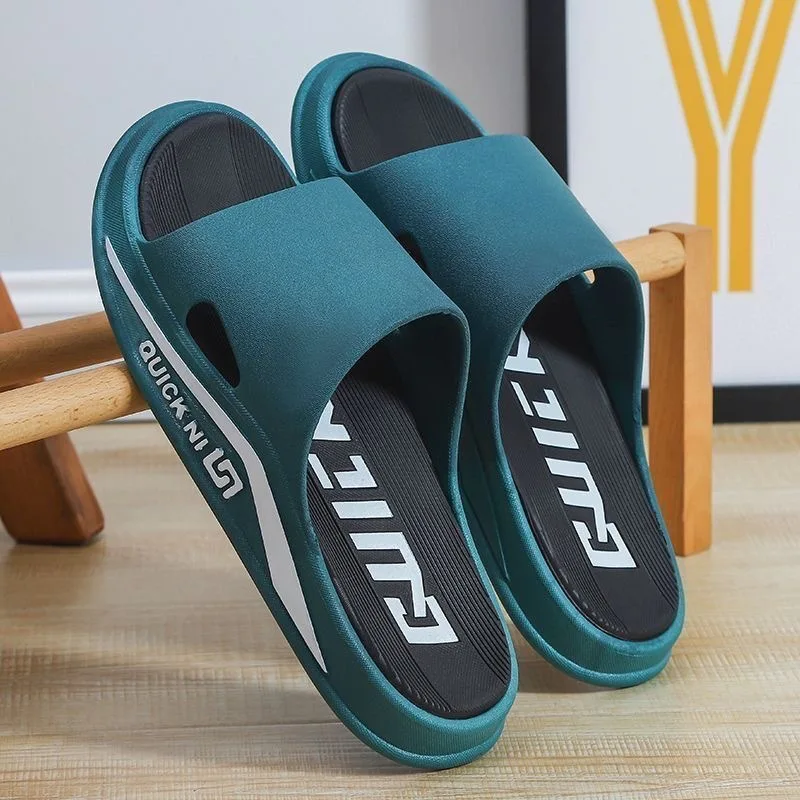 Fashion Men Slippers PVC Soft Sole Non-slip Men Flip Flops Outdoor Thick Bottom Beach Sandals Home Bathroom Couples Slippers New