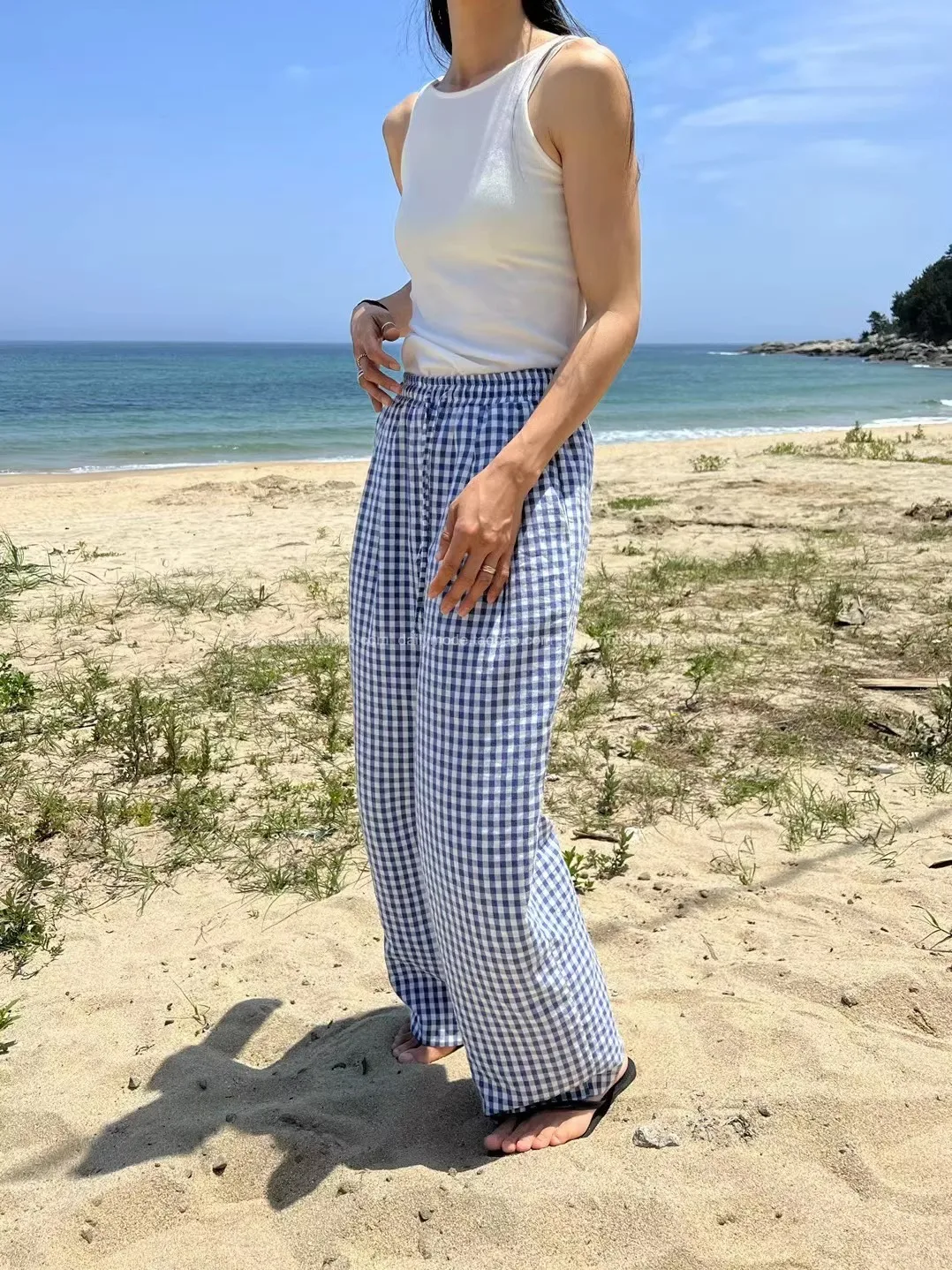 กางเกงลำลองทรงตรงเอวยางยืดลายสก็อตสีน้ำเงิน สไตล์เรียบง่าย เหมาะสำหรับใส่ไปทำงาน สไตล์เกาหลี เอวสูง ใส่สบายในฤดูร้อน ผ้าบาง...