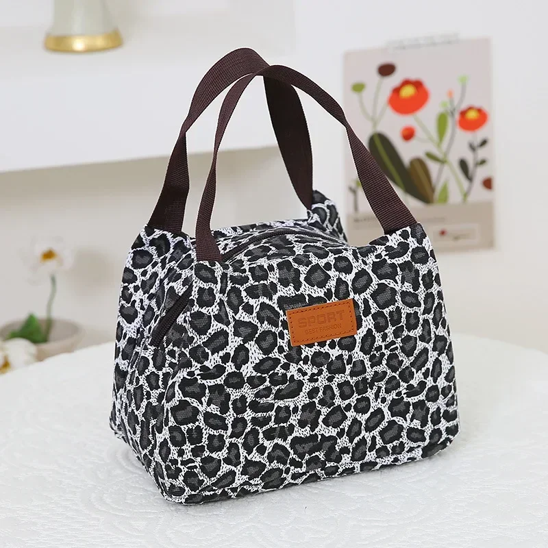 

Casual Trend Handbag Women's Large Capacity Lunch Box Bento Bag 2023 Spring New Simple Casual Handbag