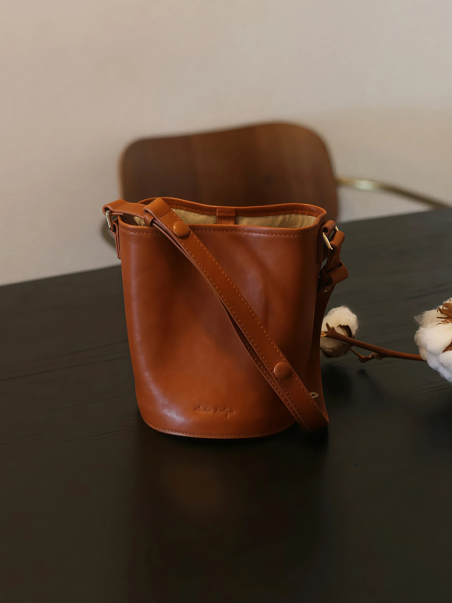 borsa-a-secchiello-in-pelle-design-originale-borsa-a-tracolla-tote-piccola-in-vera-pelle-casual-da-portare-sotto-il-braccio-o-a-tracolla
