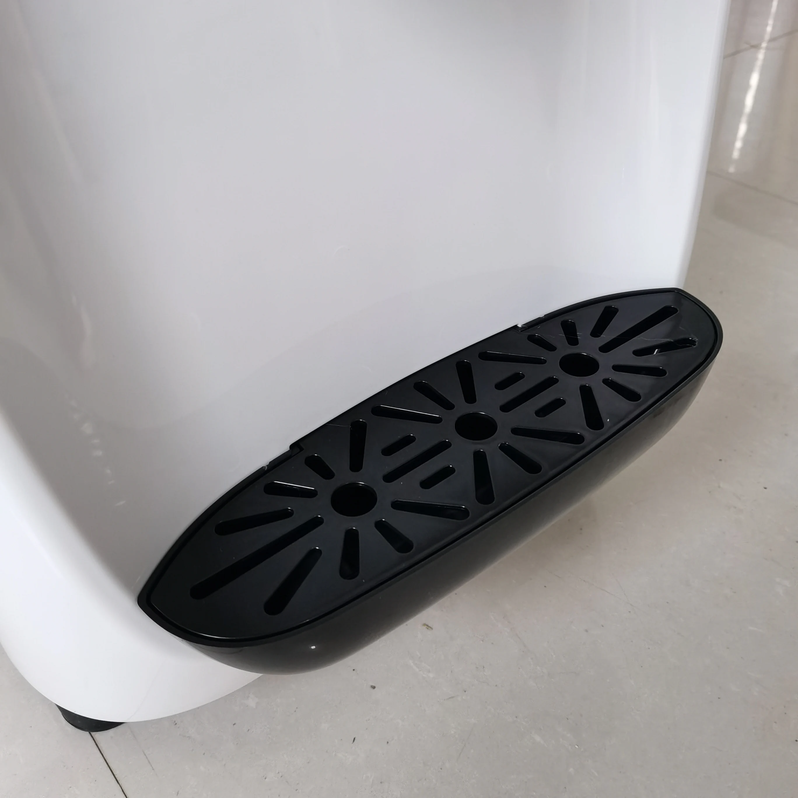 판매를 위한 세 가지 맛 아이스크림 기계 고품질 콘 메이커 220V 110V