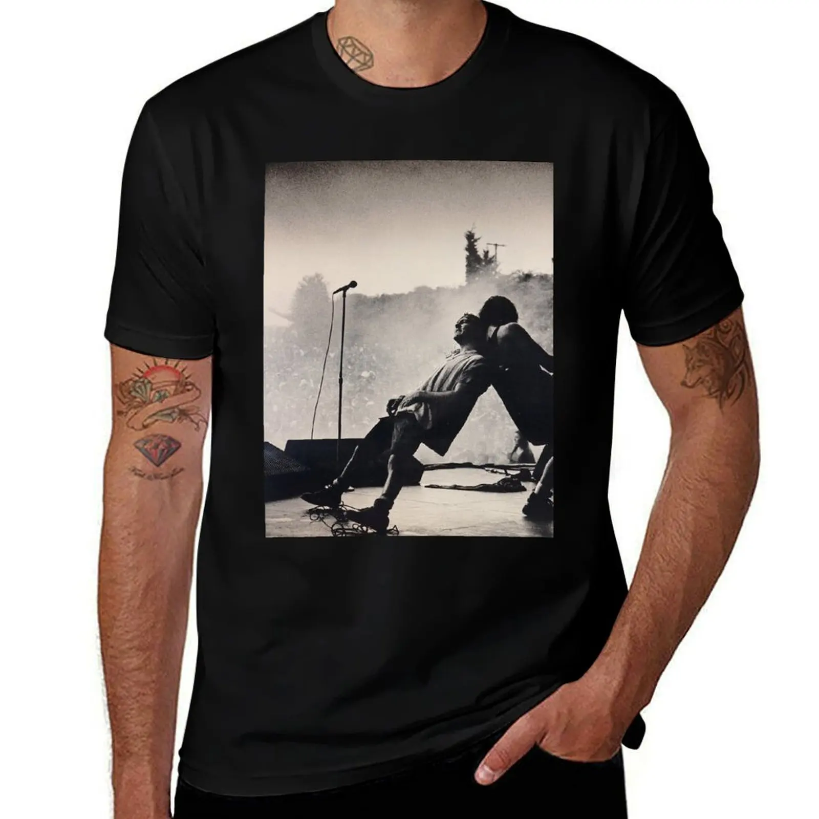 

Vintage Concert Musical Show Poster T-Shirt Holiday Vacation Tee Shirt