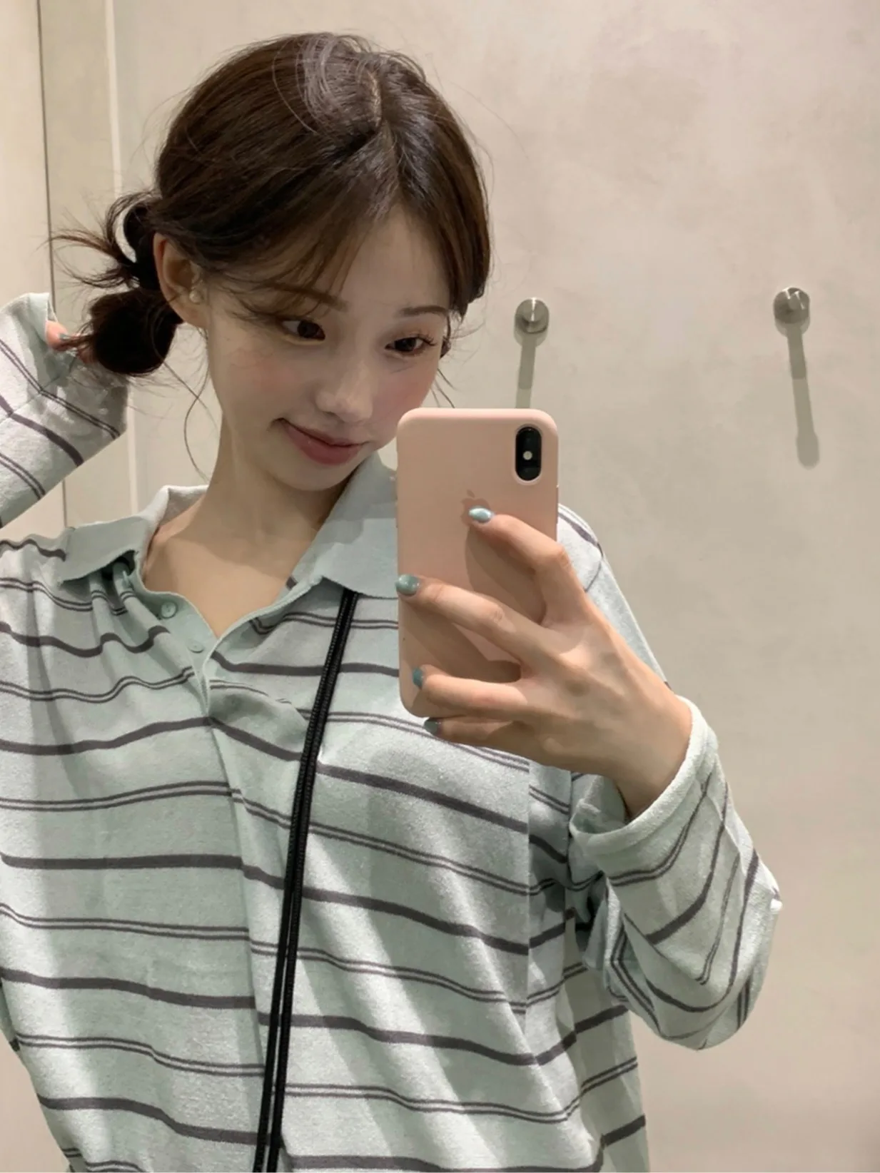 

Ретро полосатый солнцезащитный вязаный свитер, женский шикарный свободный повседневный свитер Quali накладного модного полиэфирного волокна