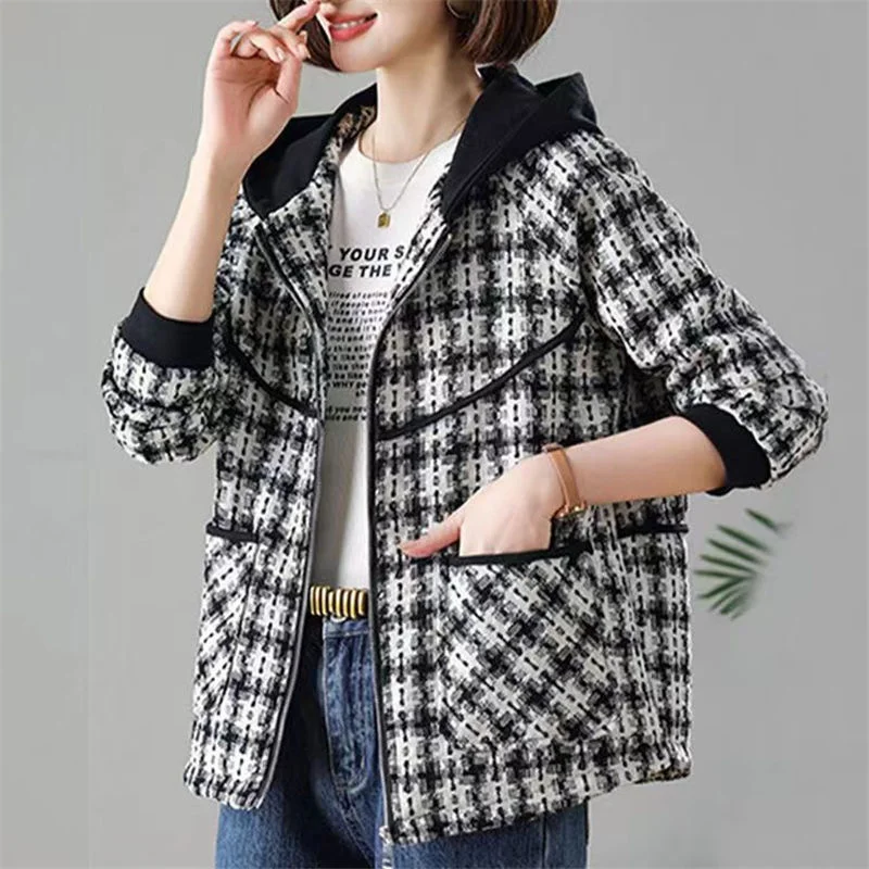 2023 new middle-aged and elderly mothers Double layer plaid jacket Cardigan women spring autumn loose hooded baseball jacket top