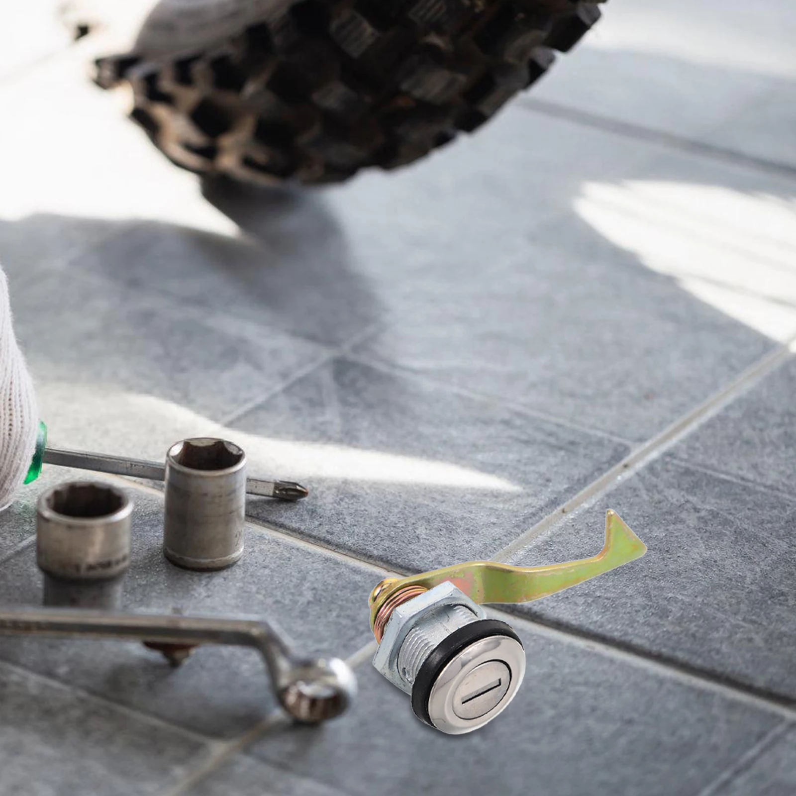 Cerradura de maletero trasero para motocicletas, scooters eléctricos, caja de almacenamiento de vehículos ligera antirrobo de Metal duradero, cerraduras para motocicleta