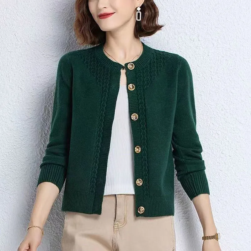 2023 New Autumn Fashion Solid Color Simple Round Neck Panel Button Knitted Cardigan Temperament Commuter Women\'s Loose Sweater