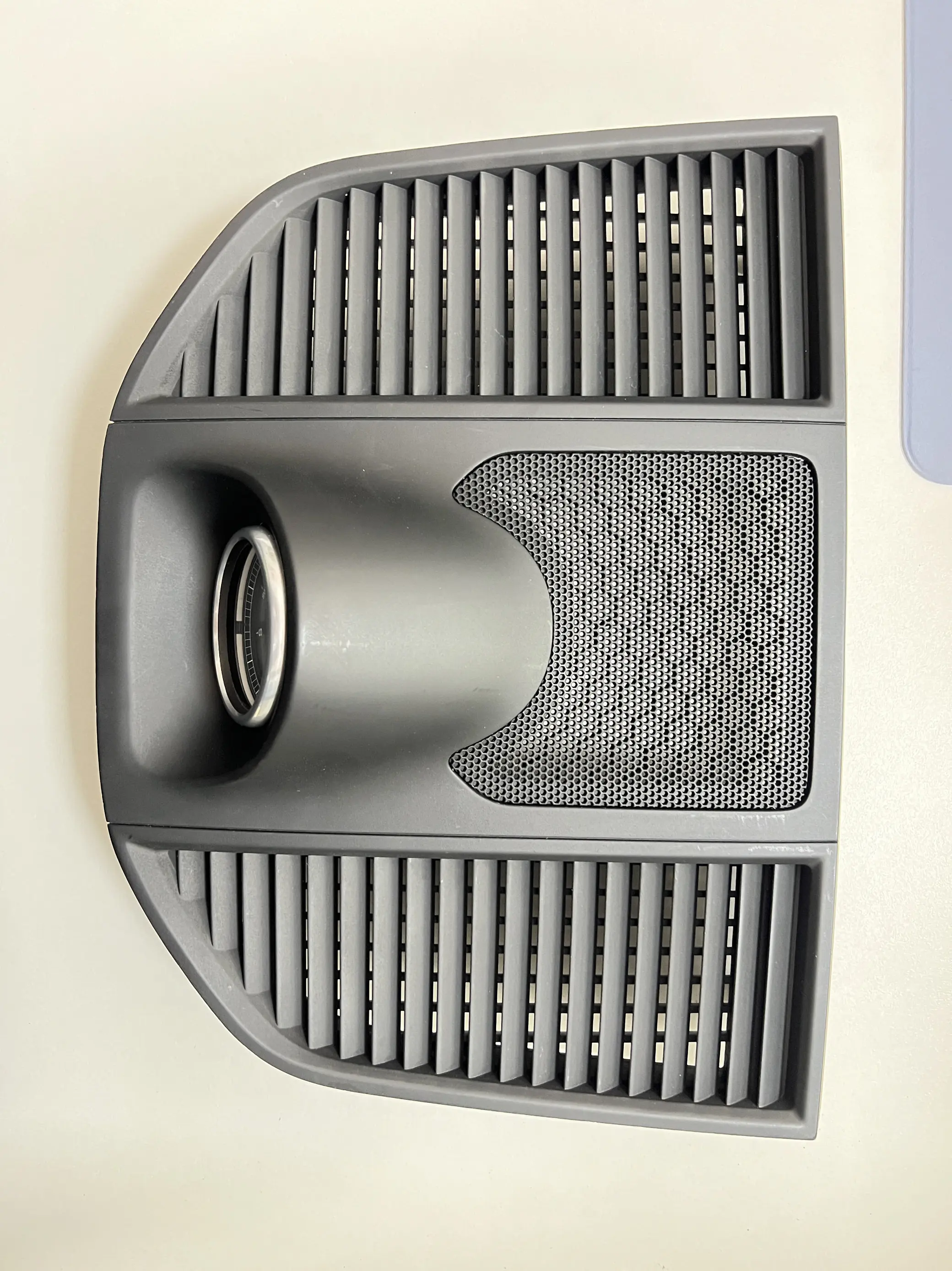 

Compass & Cover Assembly For Porsche Macan - Top Mint Condition