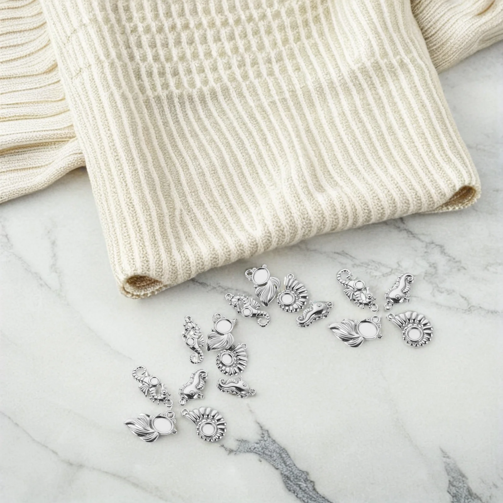 

20Pcs Ocean Handmade Charms Unique Conch Seahorse Fish Pendants for DIY Bracelet Necklace Earrings Marine Jewelry Accessories