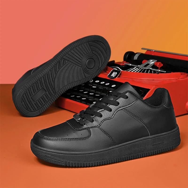 Leather Men White Sneakers Breathable Skateboarding Shoes Mens Outdoor Walking Running Shoes Couple Casual Shoes Size 36-47