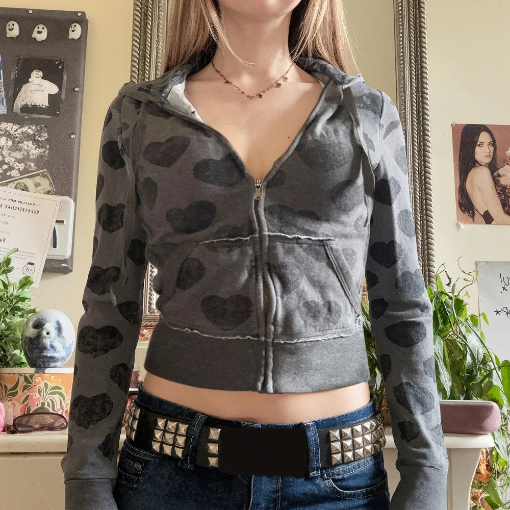 Retro Heart Print Vintage Design Hoodie Women's Casual V-Neck Jacket Distressed Style Versatile Comfortable Top