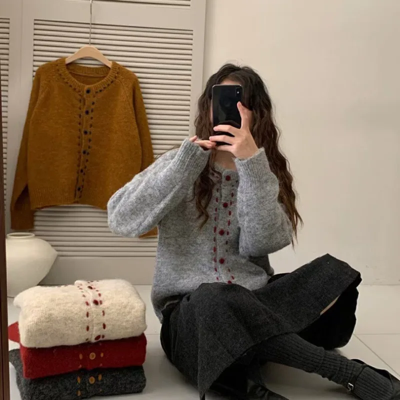 Autumn and Winter Fashion New Women's Elegant Knitted Single Breasted Casual Wool Cardigan Retro Plush Thick Warm Sweater