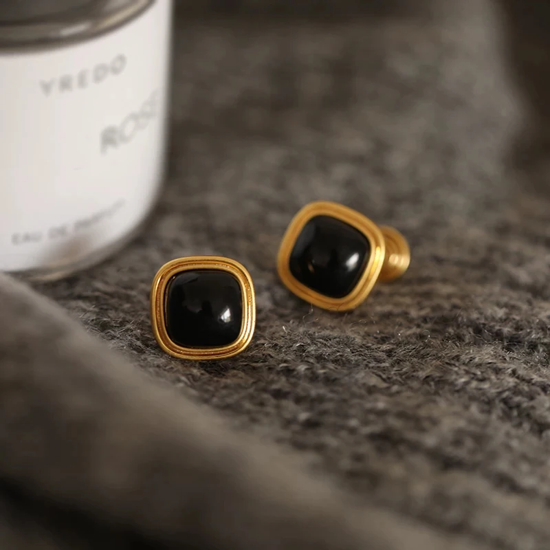 orecchini-a-clip-quadrati-neri-raytimone-faion-sensation-senza-piercing-con-design-a-spirale-a-forma-di-zanzariera