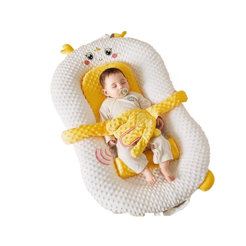 Cuscino inclinato antiribaltamento per bambini, cuscino lenitivo per il sonno del letto nel letto del neonato con mano accarezzante e supporto comfort bifacciale