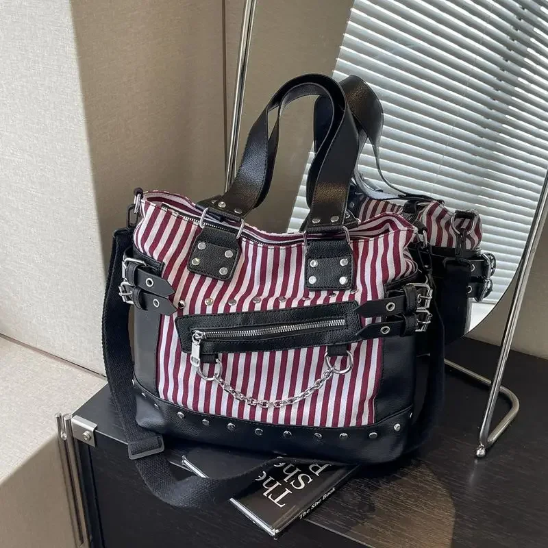 Spicy Girl Punk Backpack Niche Fashion Rivet Motorcycle Bag 2024 New High-end Large Capacity Single Shoulder Crossbody Handbag