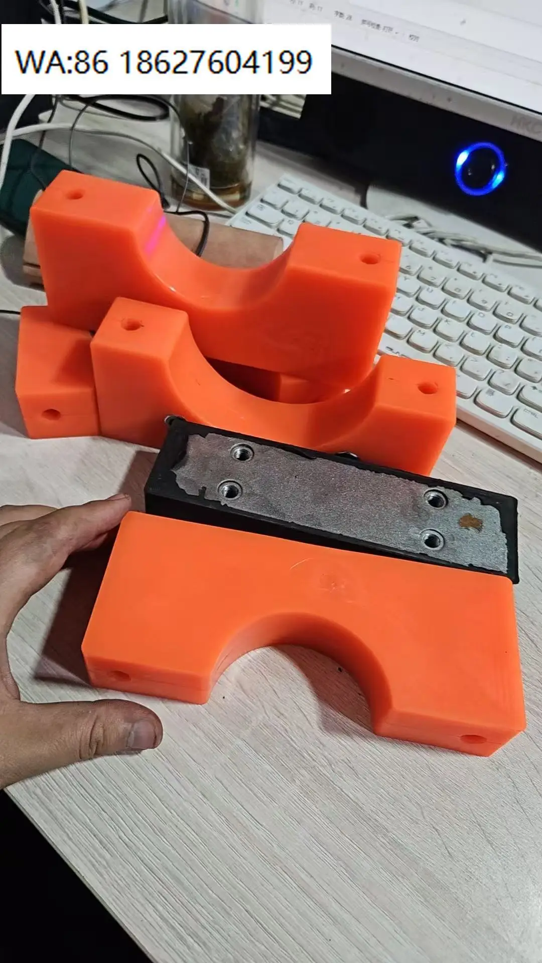 

Upper Lower Cushion Side Plate Shock Absorber Elastic Pad, Spare Parts Fits SB50/SB60/SB70/SB81/MB1500 Hydraulic Breaker