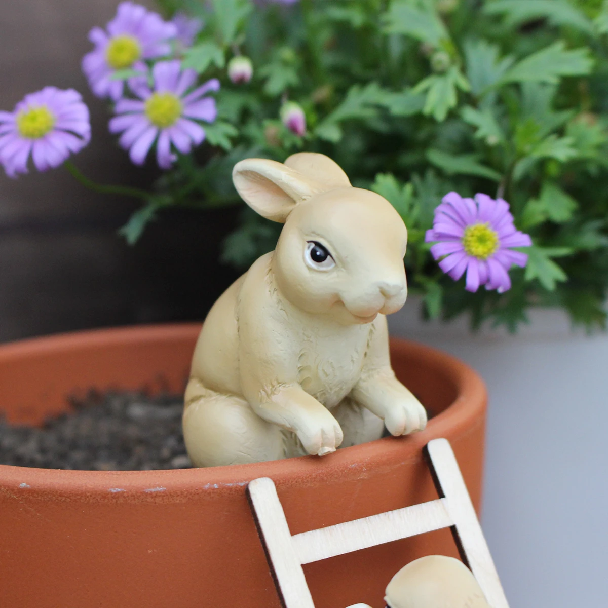 2PC/Rabbit Climbing Stairs - Outdoor Garden Garden Bonsai Statue - Home Decoration Statue - Easter Gift