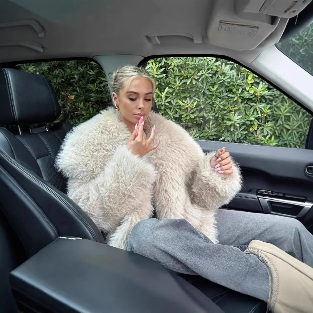 2025 Women's Clothing Jacket New Coat Winter Artificial Fur Coat Women Mink Fur Fashionable Warm Short Fur Coat Outer Wear