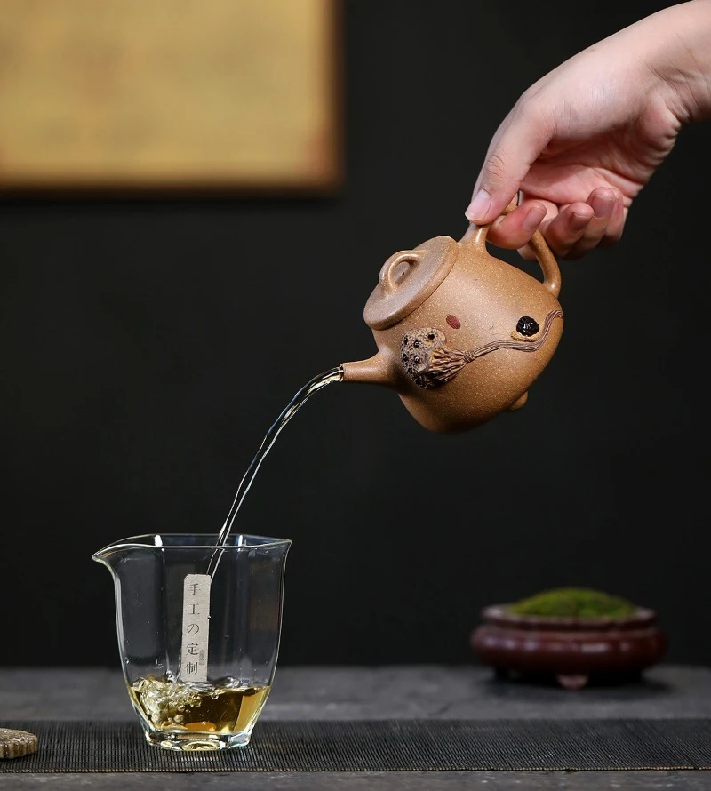 Yixing Handmade Purple Clay Lotus Pod Sculpture Teapots, Raw Ore Tea Sets,Kung Fu Tea 240ml