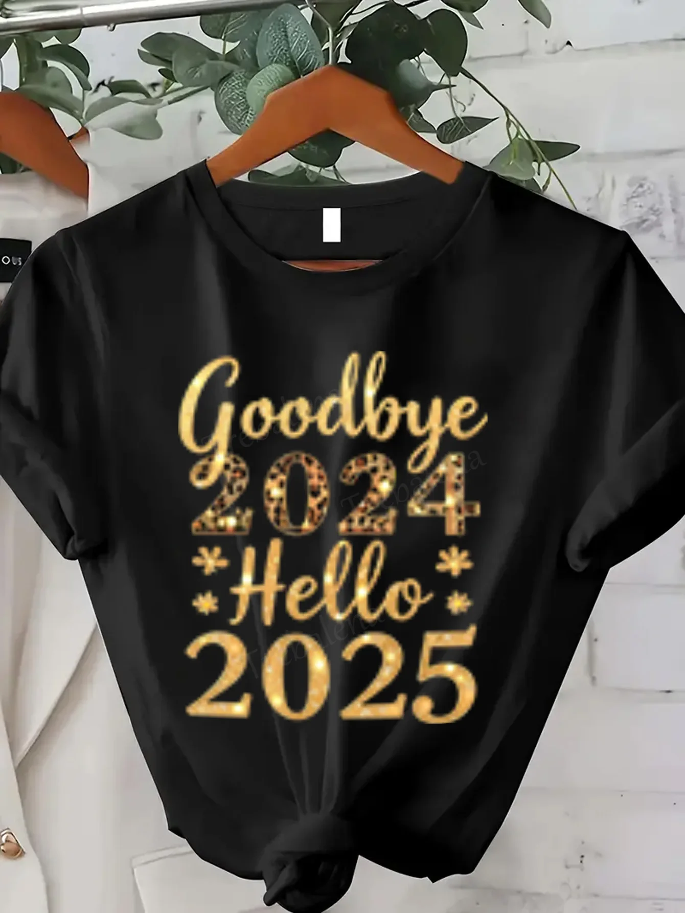 Women T-shirt Goodbye 2024 Hello 2025 Glitter Tee for Women