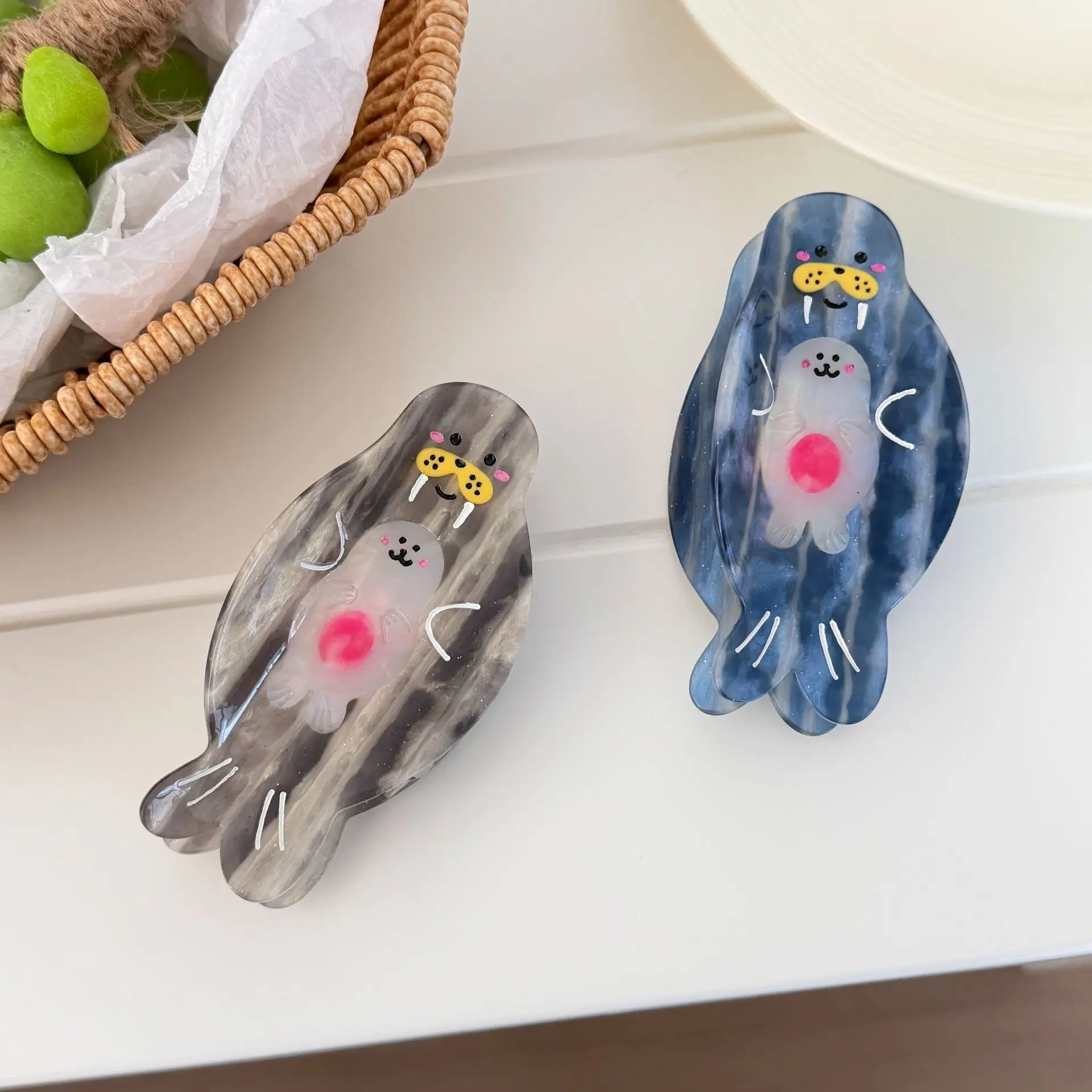 Cute Walrus Seal Acrylic Hair Claw Clip Cartoon Ocean Animal Funny Graffiti Women Girls Ponytail Holder Hair Accessory Gift