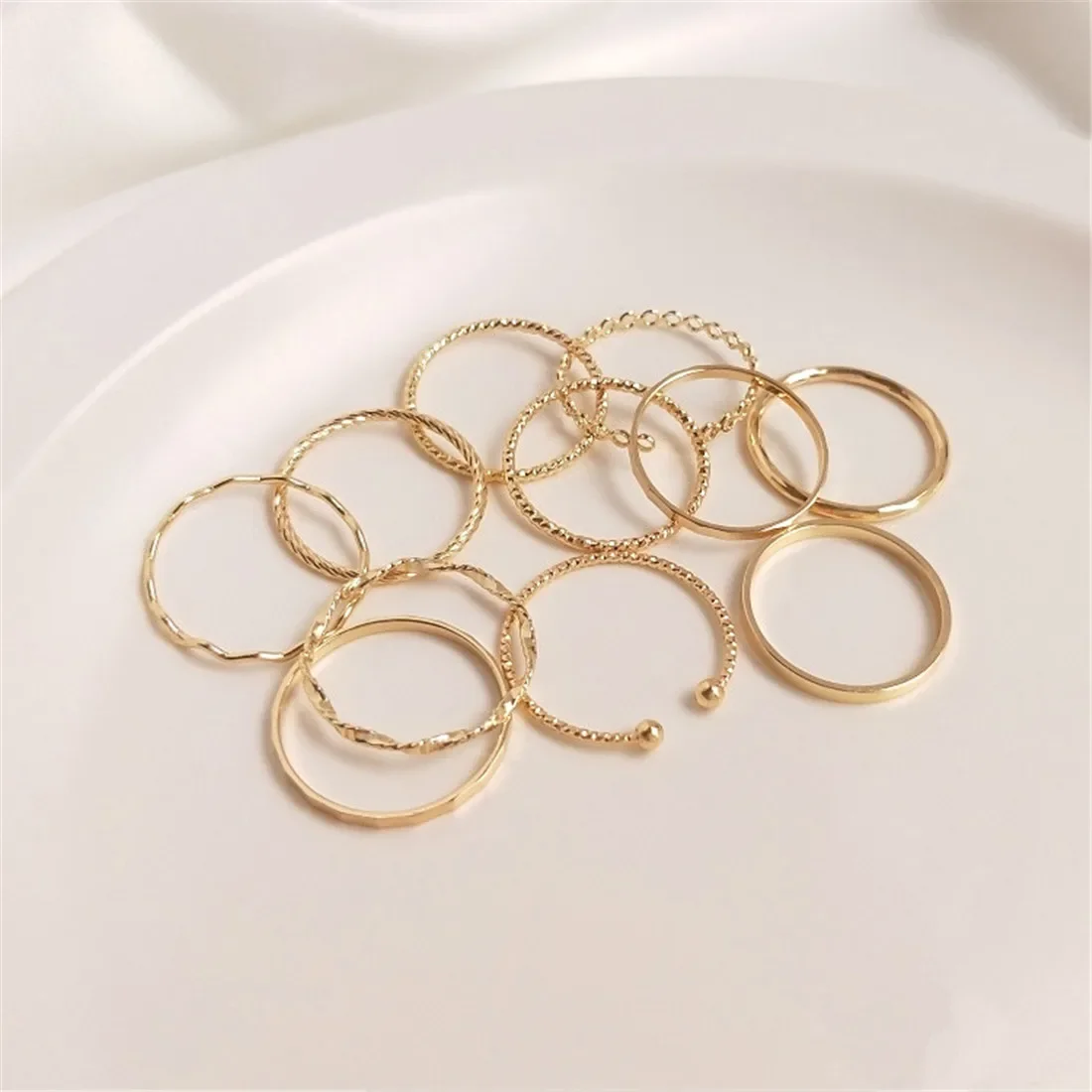 14K Copper Clad True Gold Patterned Wave Ring Minimalist Instagram Style Ring Combination Tail Ring Women's Trendy DIY Ring B682