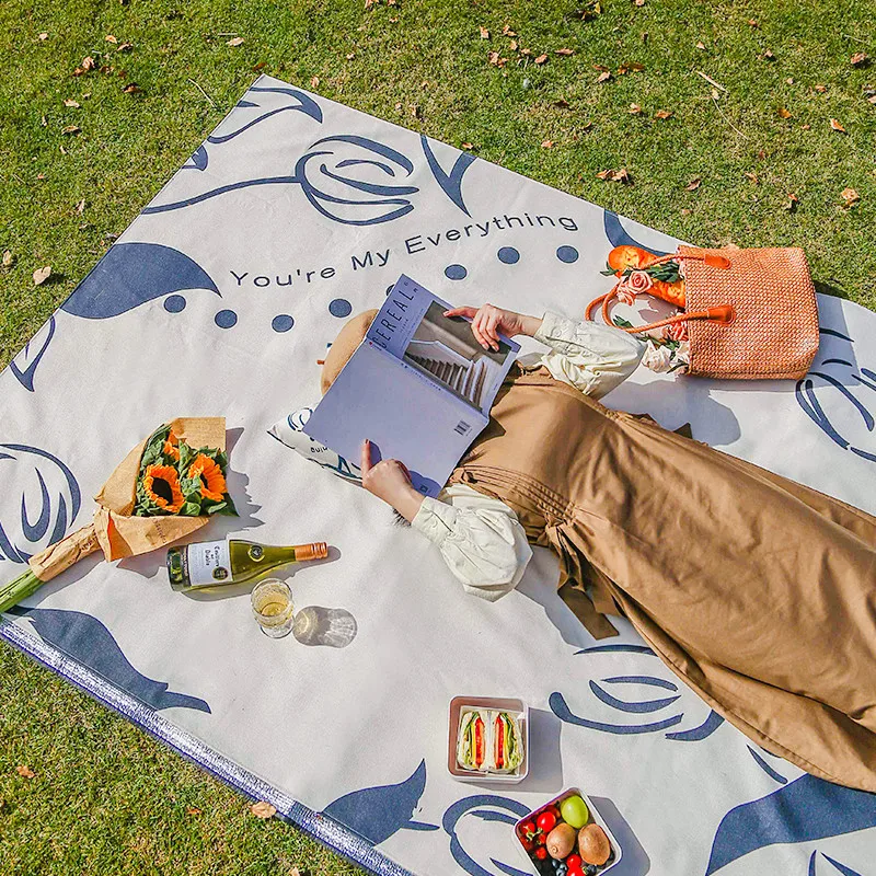 Moisture Proof Pad for Outdoor Picnic, Blended Mat, Waterproof Lawn Mat, Table Cloth, Spring