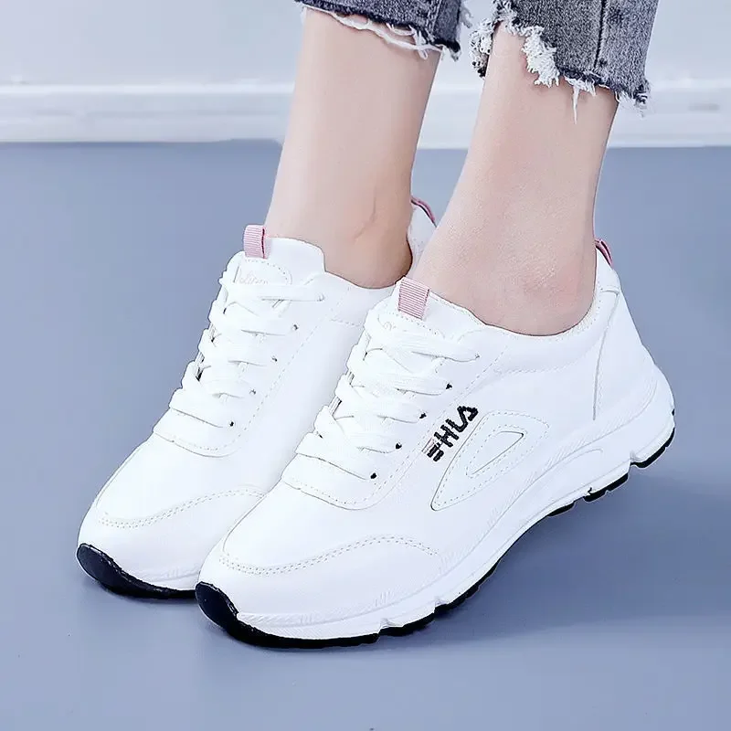 Spring and Autumn New Women's Leather Face Casual Sports Shoes Korean Edition White Women's Shoes Student Running Shoes