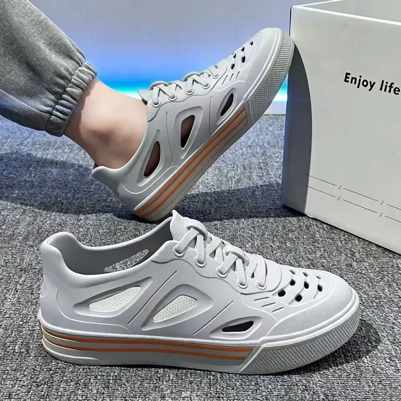 Men's Summer New Injection Molding Cave Sandals Soft Sole Round Toe Hollow Slip On Flat sole Beach Sandals Light Wading shoes