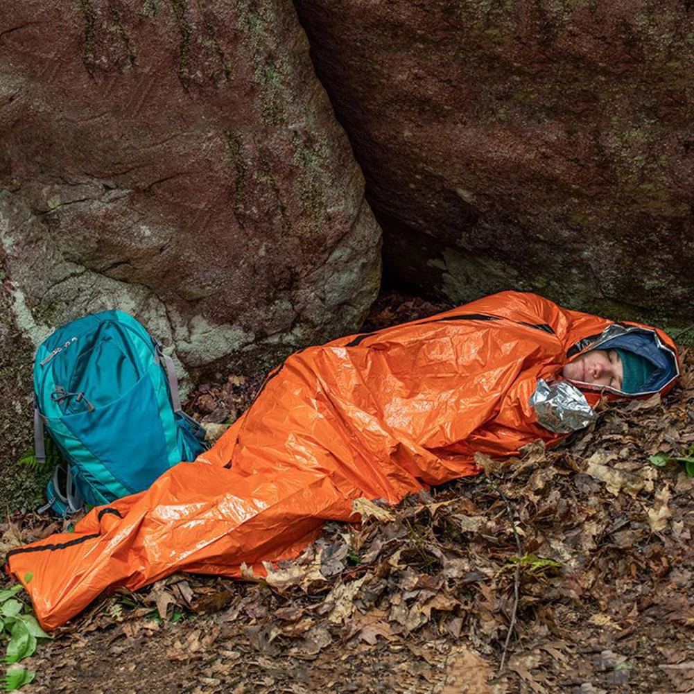 緊急用寝袋ポータブルビビーサックPEアルミフィルム暖かい防風 - Bivy Bag Emergency のレビューと価格