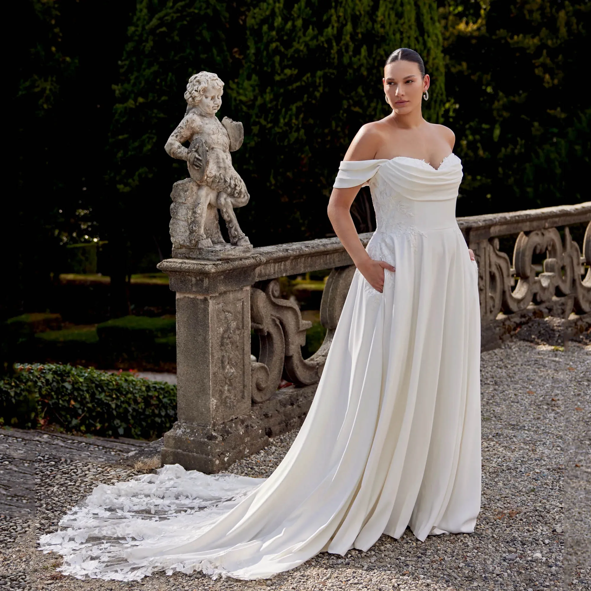 

A-Line Plus Size Gowns Off Shoulder Sweetheart Weddng Dresses For Bride Modern Soft Satin Appliques vestidos de novia Customized