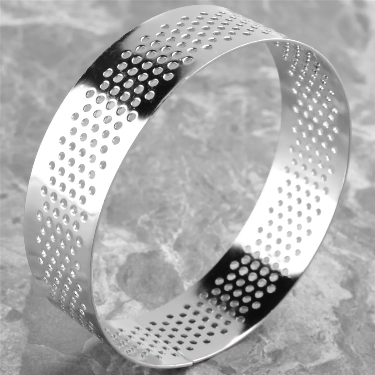 ABZL Cake Ring Mallen, 6 Stuks Rvs Poreuze Taart Ring, Geperforeerde Taart Taart Ring Mold, Cake Mousse Ring met Gaten 7cm