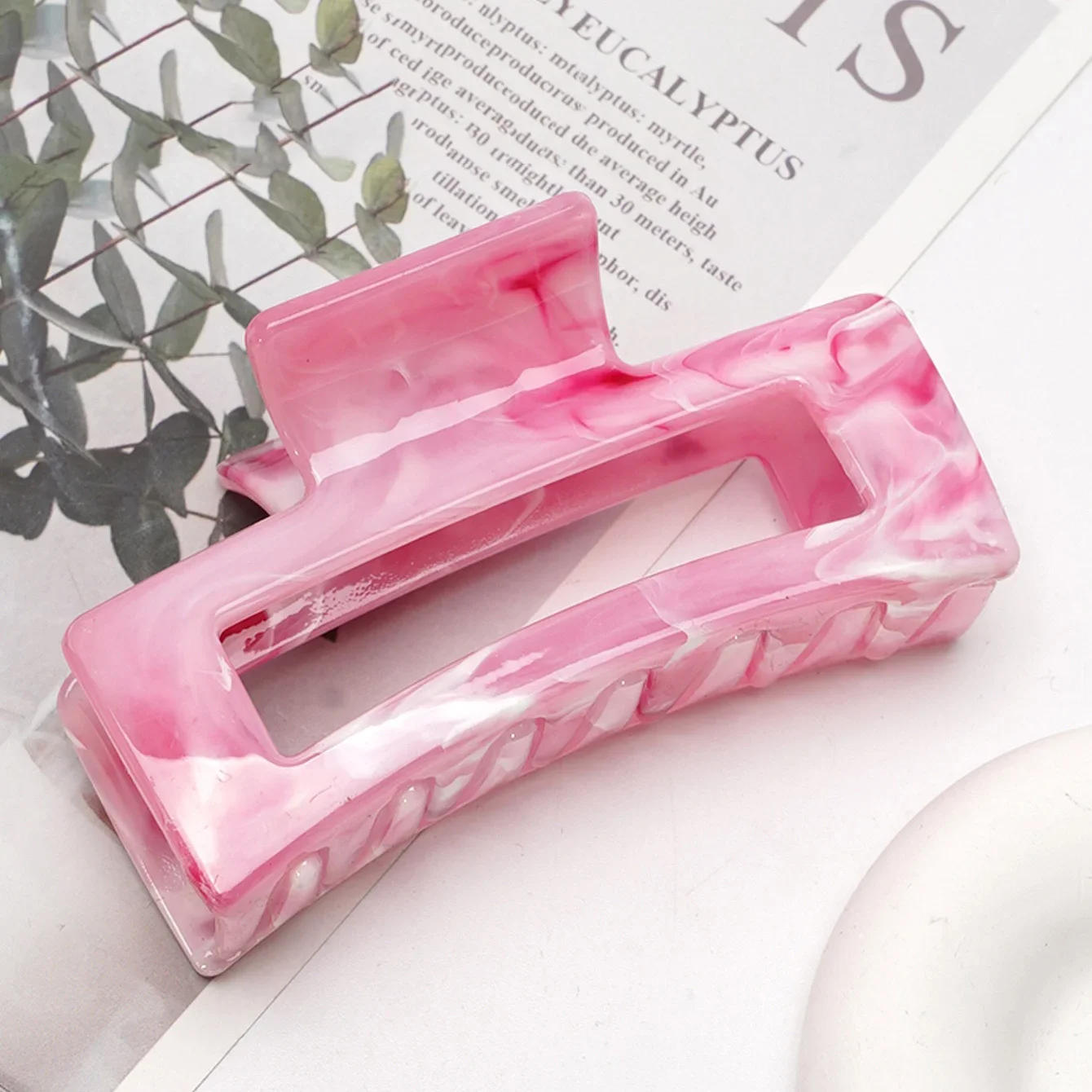 Рисунок 4 - Мраморные заколки для волос для густых волос