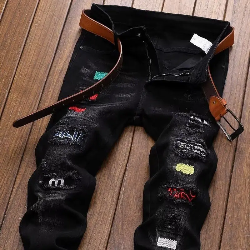 

Новые осенние мужские джинсы премиум-класса, облегающие, с нашивками, повседневные, прямые, из эластичного хлопкового денима, молодежный стиль, универсальные