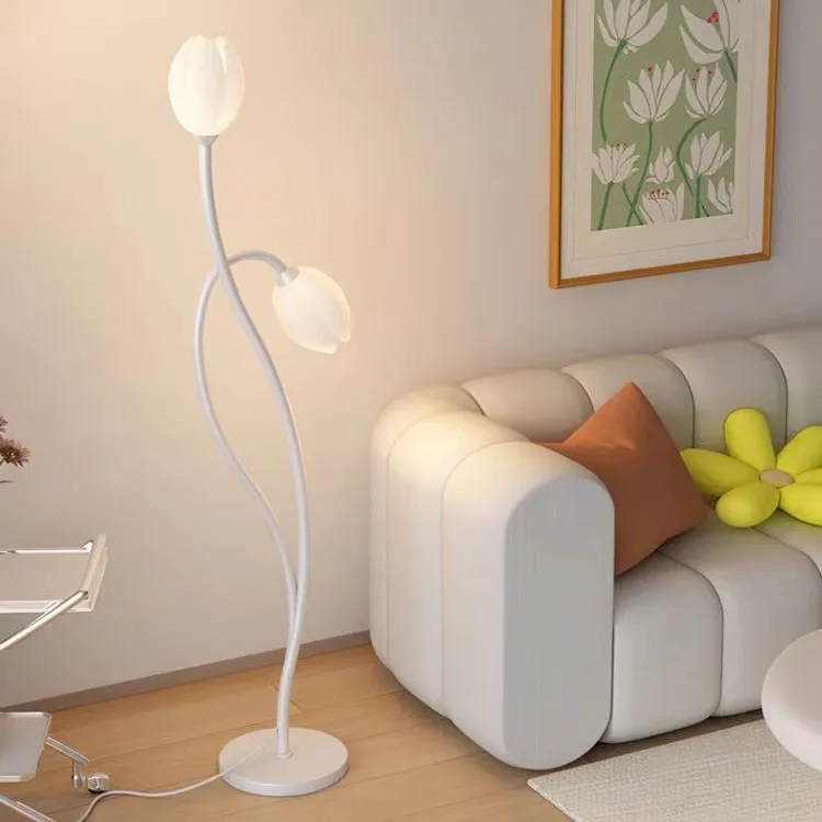 

Flower floor lamp living room bedroom bedside Internet celebrity art decoration ornament French cream atmosphere vertical