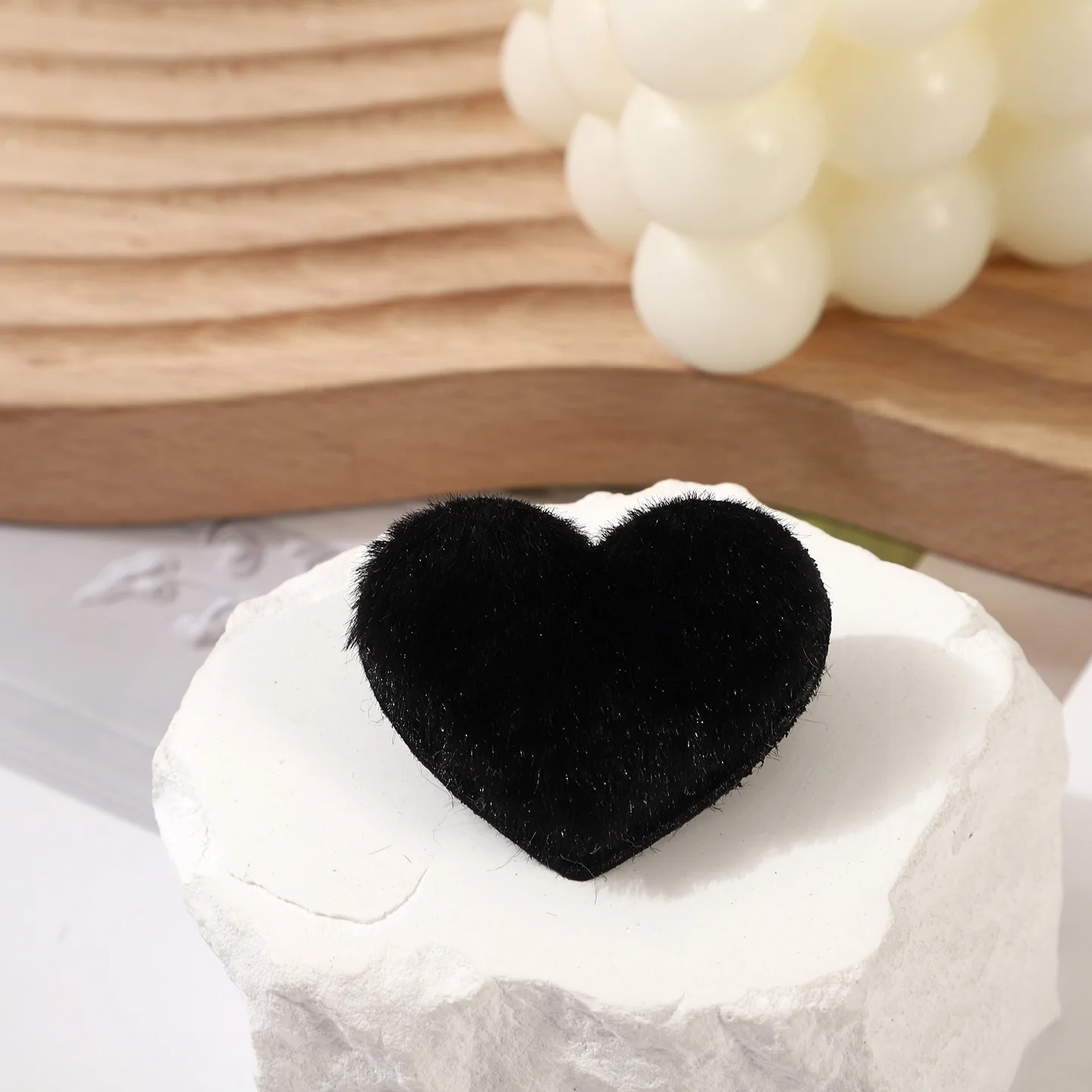 40 Stück 4,5x3,8 cm Flauschige Filz-Herz-Applikationen für DIY Haarspangen-Zubehör, Kleidung, Kopfbedeckungen, Taschendekoration, Patches – Detail 10