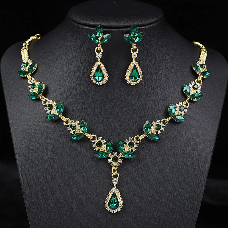 Set Kalung dan Anting Berlian Kristal Wanita 3 Buah Perhiasan Pernikahan Logam Aksesori Pakaian Sehari-hari untuk Pengantin dan Wanita