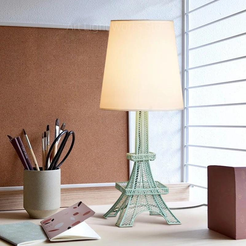 

Eiffel Tower desk lamp, bedroom bedside lamp, light luxury high-end feeling, Wabi Sabi style, warm study decoration lamp