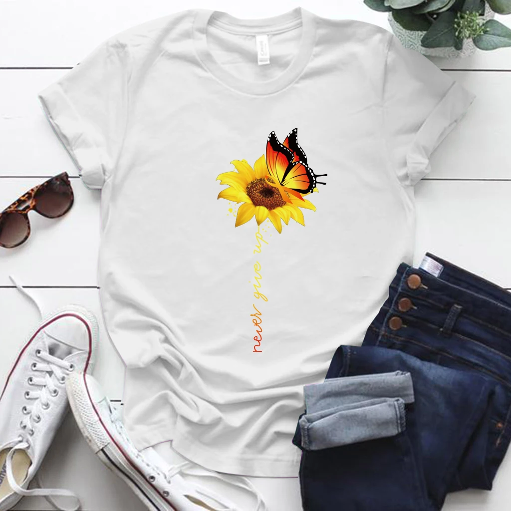 Seeyoushy Never Give Up Butterfly Flower Print Tshirt donna manica corta S-5xl Summer Tshirt Femme Graphic Tee Top abbigliamento donna