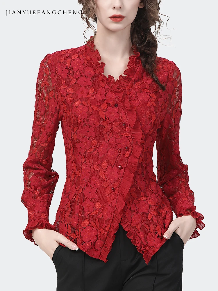 Imagem -02 - Camisa de Renda Floral Bordada para Mulheres Manga Comprida Gola v Tops Finos Oco Blusas Femininas Vintage Vermelho Primavera Verão 2024